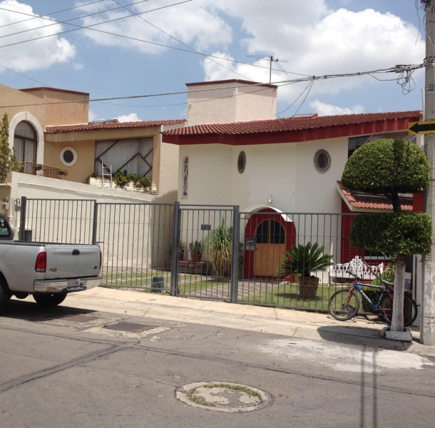 CV5-01.jpg